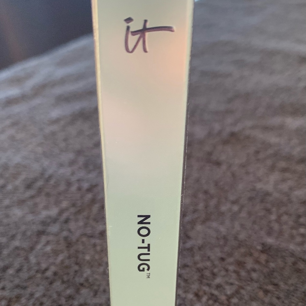 It cosmetics no tug eyeliner
